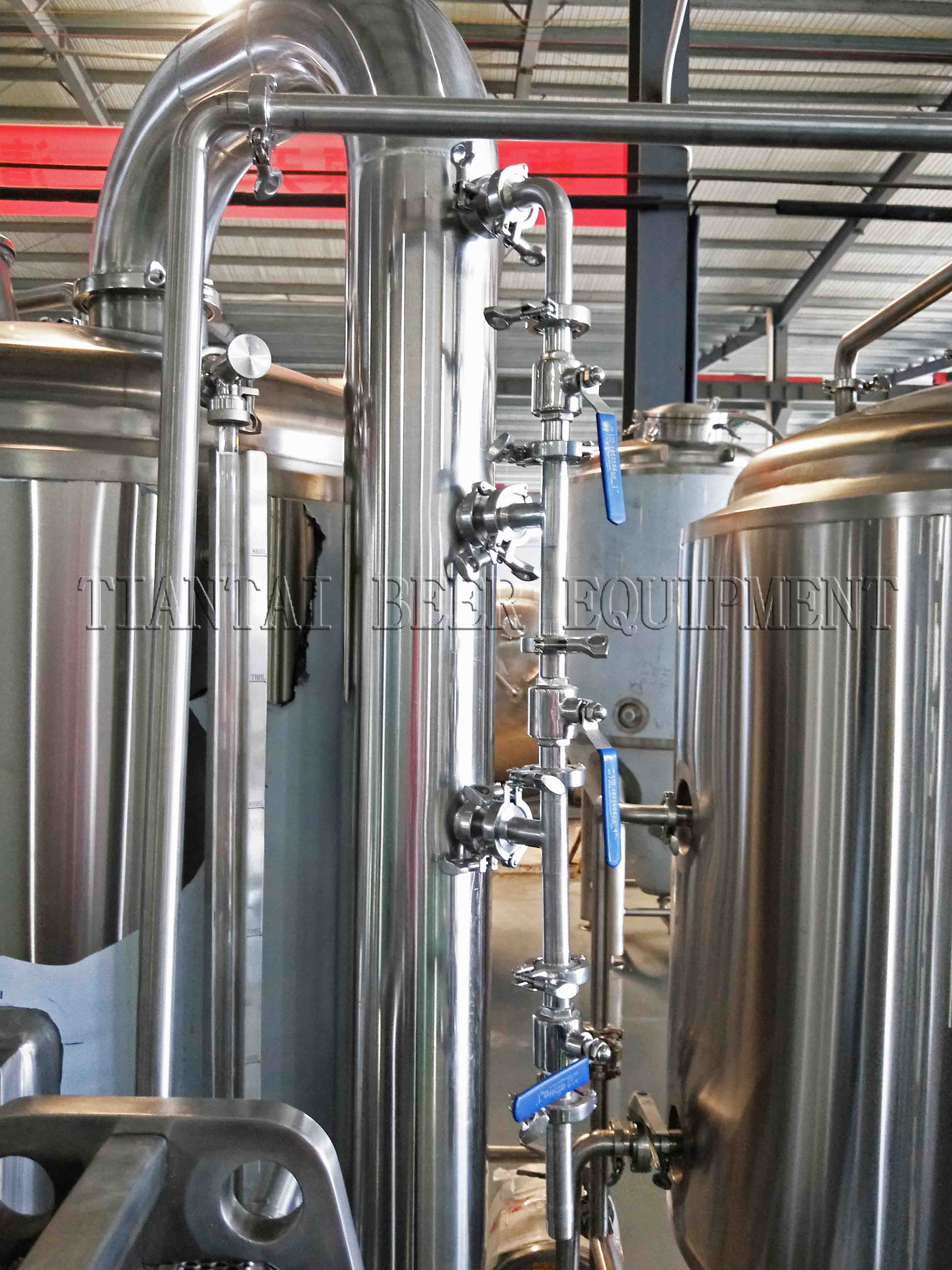 <b>What is the steam condensor in a brewery and how does it work?</b>